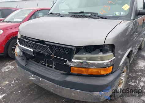 2012 Chevrolet Express 2500 Lt из США, поврежденный, VIN 1GAWGRFA2C1121226